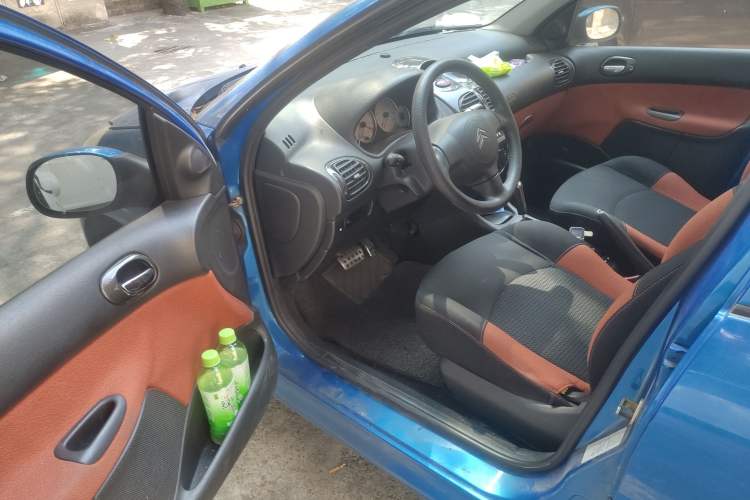 Used Citroen C2 2013 CROSS 1.6L Automatic Sport Model Driver Seat