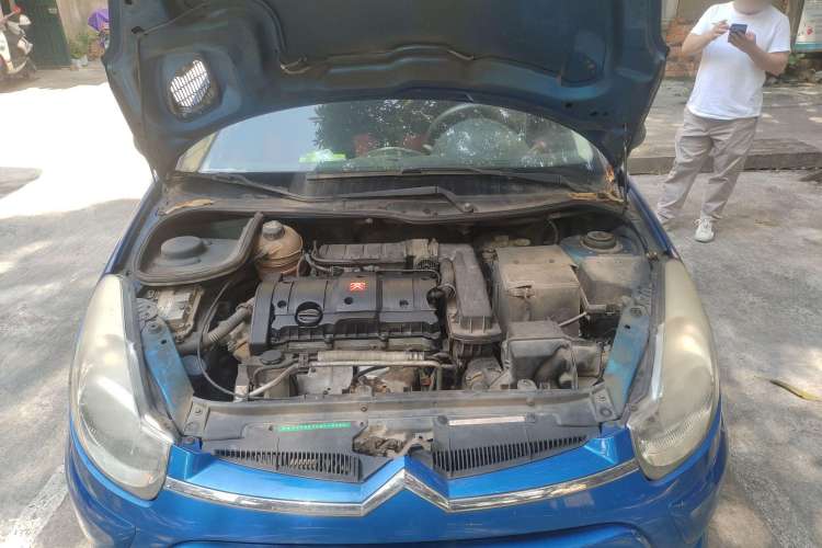 Used Citroen C2 2013 CROSS 1.6L Automatic Sport Model Engine Bay