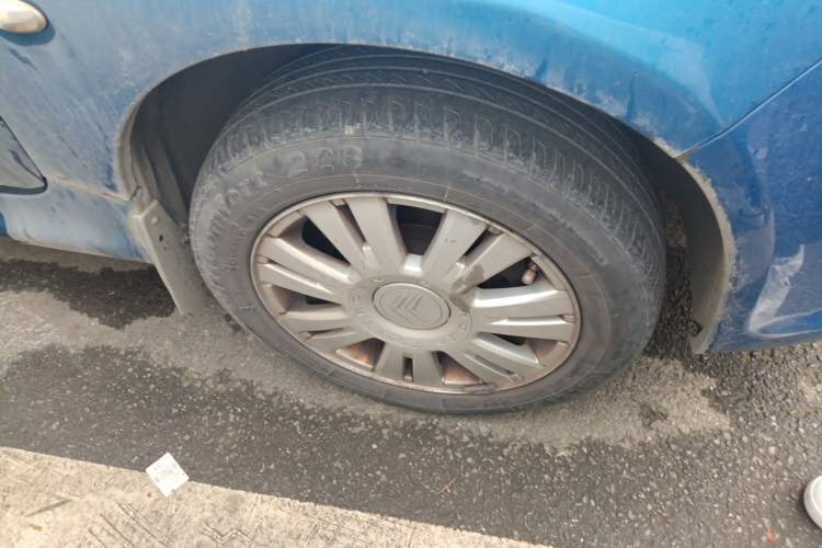 Used Citroen C2 2013 CROSS 1.4L Manual Sport Model Right Front Wheel Hub