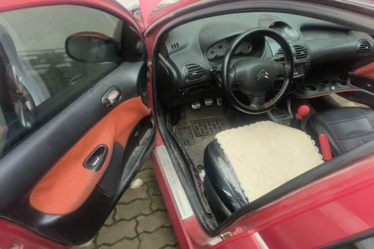 Used Citroen C2 2013 CROSS 1.4L Manual Sport Model Driver Seat