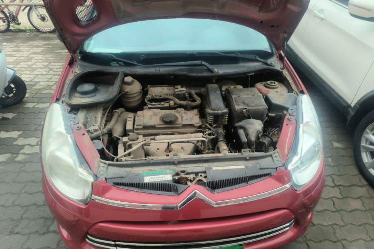 Used Citroen C2 2013 CROSS 1.4L Manual Sport Model Engine Bay