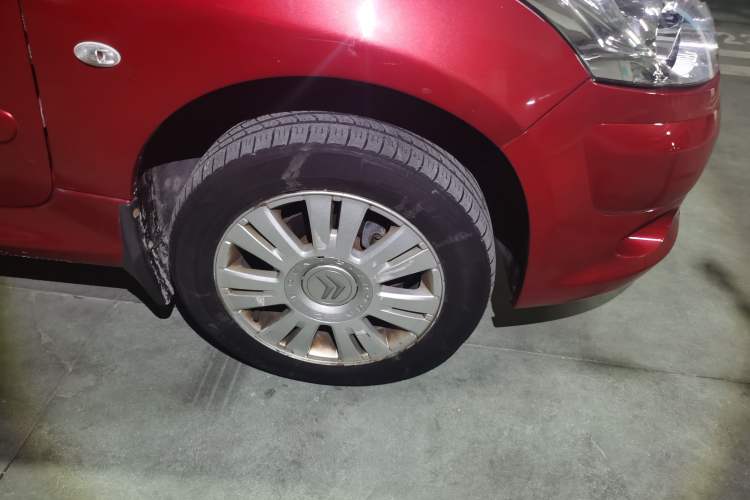 Used Citroen C2 2013 CROSS 1.4L Manual Sport Model Right Front Wheel Hub