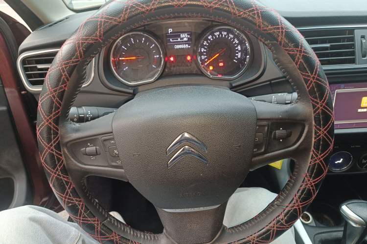 Used Citroen C3-XR 2017 1.6L Automatic Pioneer Model Steering Wheel