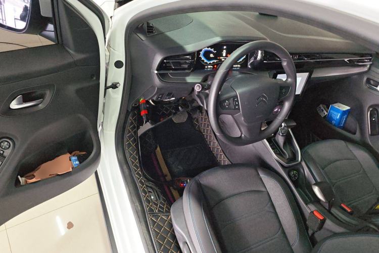 Used Citroen C3-XR 2021 190THP DCT ZhiShang Edition Interior 3