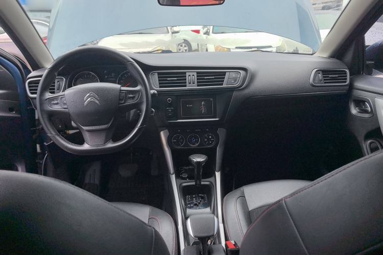 Used Citroen C3-XR 2015 1.6L Automatic Pioneer Model Center Console