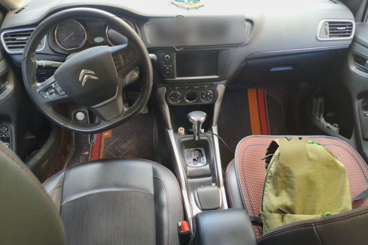 Used Citroen C3-XR 2015 1.6L Automatic Pioneer Model Center Console
