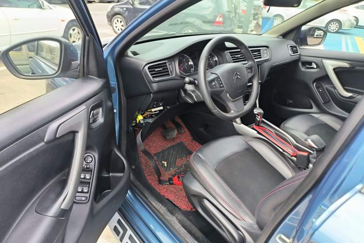 Used Citroen C3-XR 2015 1.6L Automatic Pioneer Model Driver Seat
