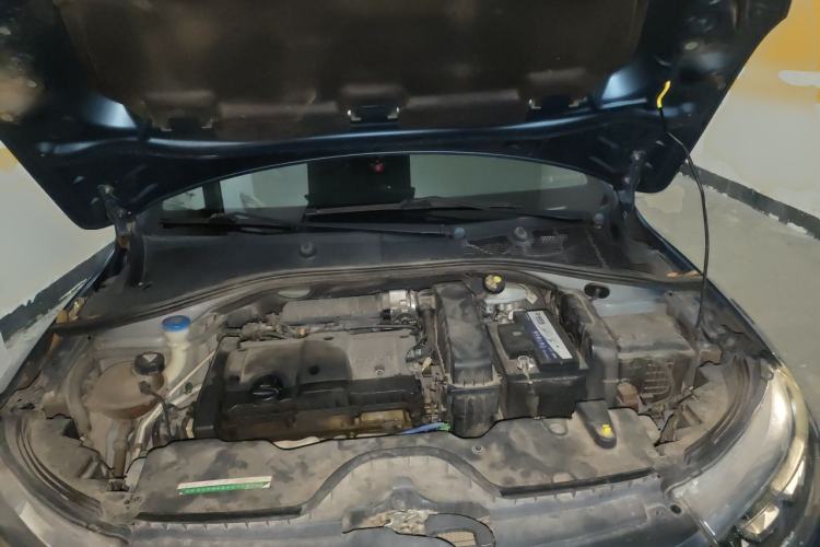 Used Citroen C3-XR 2015 1.6L Automatic Fashion Model Engine Bay