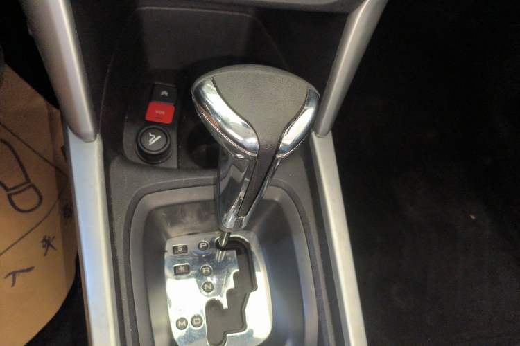 Used Citroen C3-XR 2015 1.6L Automatic Smart Version Gear Lever
