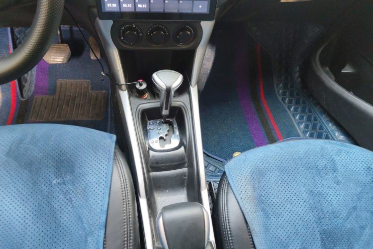 Used Citroen C3-XR 2015 1.6L Automatic Fashion Model Gear Lever