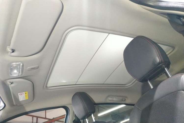 Used Citroen C3-XR 2015 1.6L Automatic Smart Version Headliner