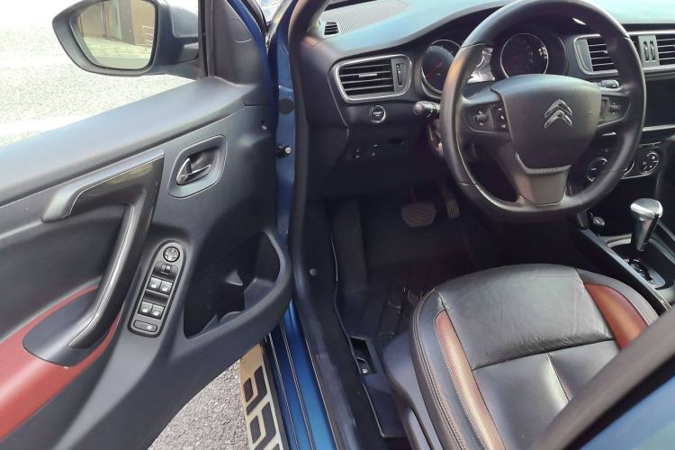 Used Citroen C3-XR 2015 1.6THP Automatic Flagship Model Interior 2
