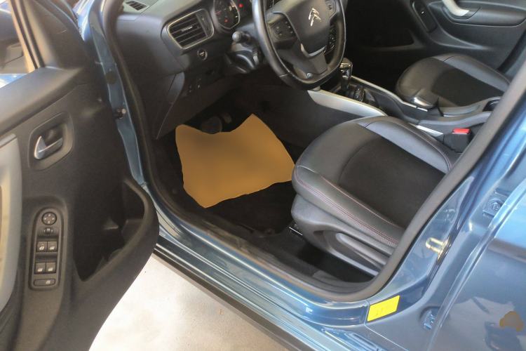 Used Citroen C3-XR 2015 1.6L Automatic Smart Version Interior 3