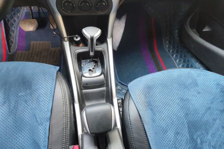 Used Citroen C3-XR 2015 1.6L Automatic Fashion Model Interior 5