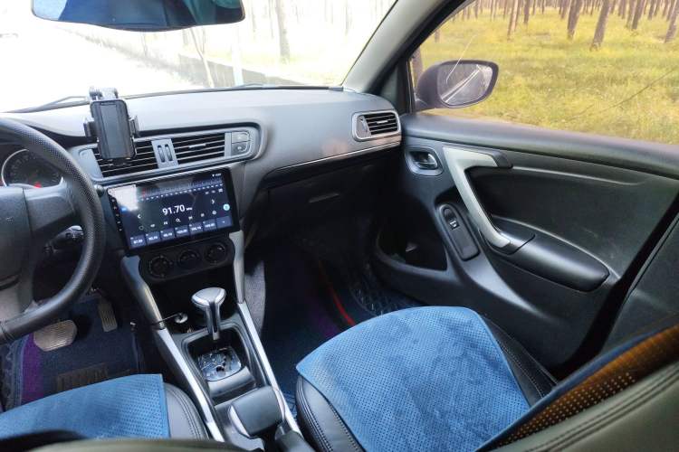 Used Citroen C3-XR 2015 1.6L Automatic Fashion Model Interior 7