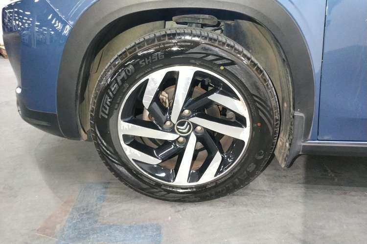 Used Citroen C3-XR 2015 1.6L Automatic Smart Version Left Front Wheel Hub