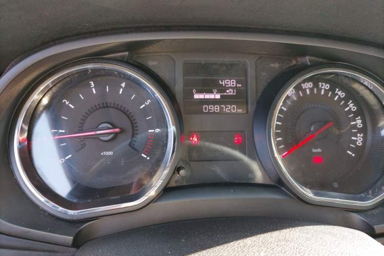 Used Citroen C3-XR 2015 1.6L Manual Pioneer Model Odometer Close Up
