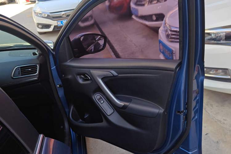 Used Citroen C3-XR 2015 1.6L Automatic Pioneer Model Right Front Door Interior