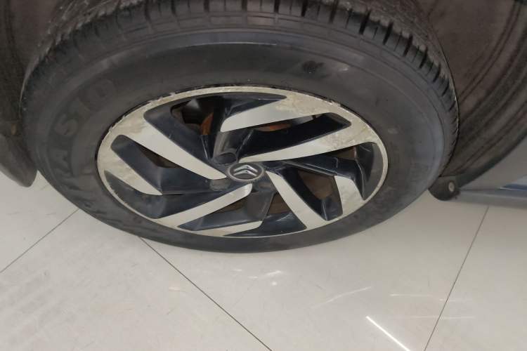 Used Citroen C3-XR 2015 1.6L Automatic Pioneer Model Right Rear Wheel Hub
