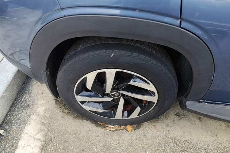 Used Citroen C3-XR 2015 1.6L Automatic Pioneer Model Right Rear Wheel Hub