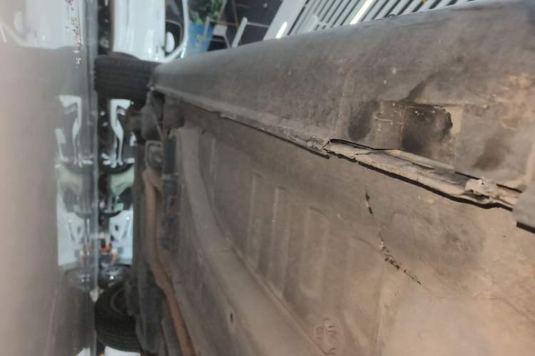 Used Citroen C3-XR 2015 1.6L Automatic Pioneer Model Right Side Sill