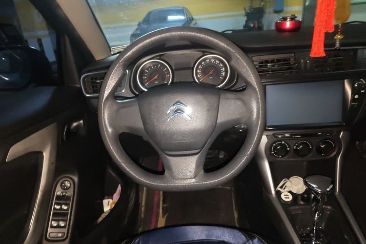 Used Citroen C3-XR 2015 1.6L Automatic Fashion Model Steering Wheel