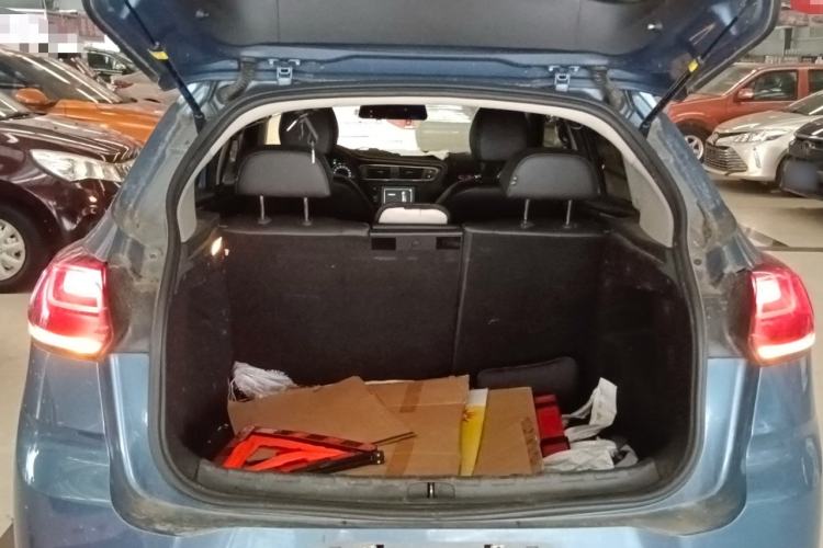 Used Citroen C3-XR 2015 1.6L Manual Pioneer Model Trunk