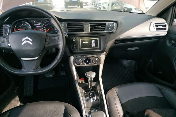 Used Citroen C3-XR 2015 1.6THP Automatic Smart Model Audio And AC Panel
