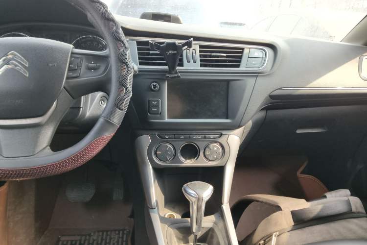 Used Citroen C3-XR 2015 1.6L Automatic Pioneer Model Audio And AC Panel