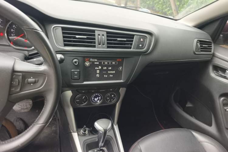 Used Citroen C3-XR 2015 1.6THP Automatic Pioneer Model Audio And AC Panel