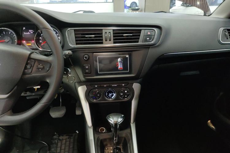 Used Citroen C3-XR 2015 1.6THP Automatic Pioneer Model Audio And AC Panel