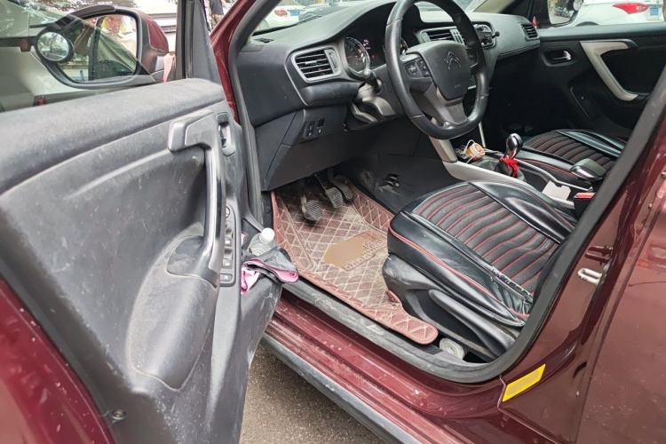 Used Citroen C3-XR 2015 1.6L Manual Pioneer Model Driver Seat