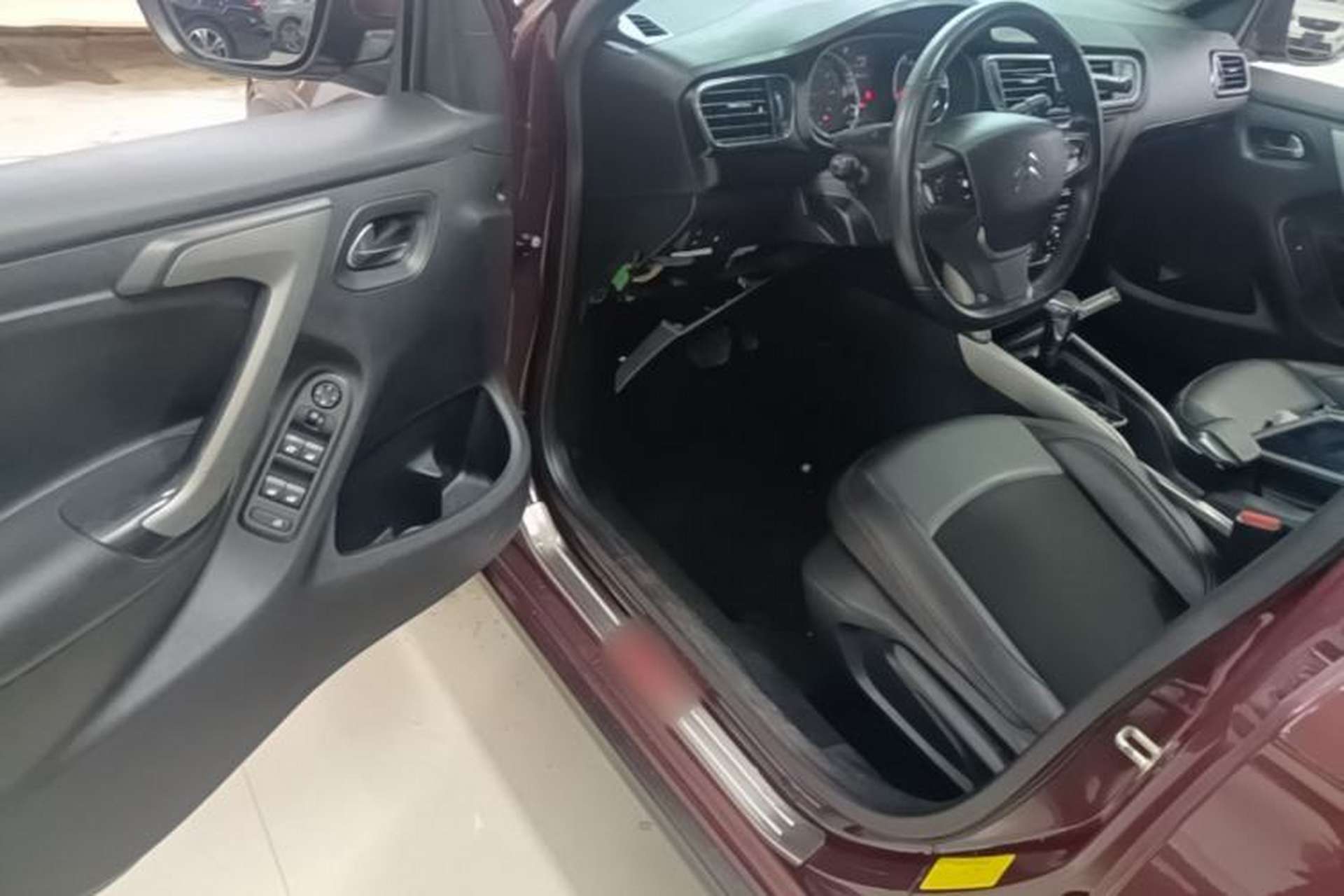Used Citroen C3-XR 2015 1.6L Automatic Pioneer Model Driver Seat