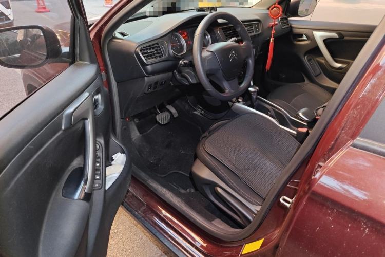 Used Citroen C3-XR 2015 1.6L Automatic Fashion Model Driver Seat