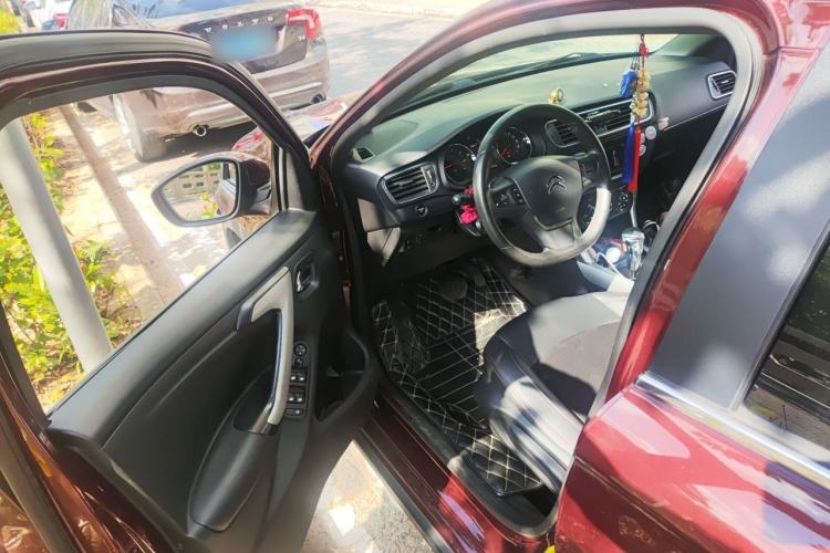 Used Citroen C3-XR 2015 1.6THP Automatic Smart Model Driver Seat