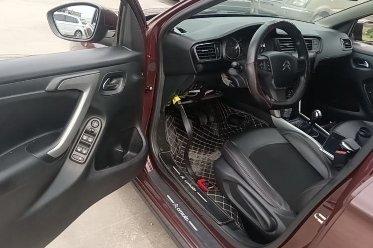 Used Citroen C3-XR 2015 1.6L Manual Pioneer Model Driver Seat
