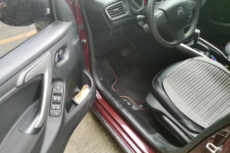 Used Citroen C3-XR 2015 1.6L Automatic Fashion Model Driver Seat