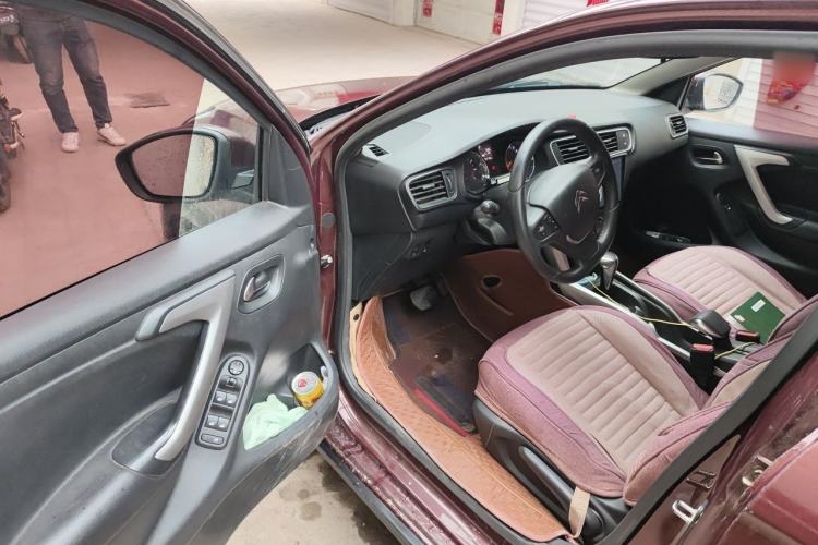 Used Citroen C3-XR 2015 1.6L Automatic Fashion Model Driver Seat