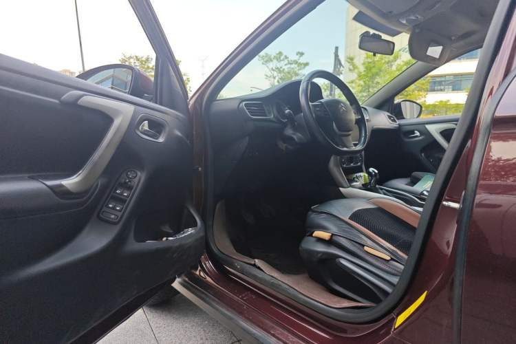 Used Citroen C3-XR 2015 1.6L Manual Pioneer Model Driver Seat