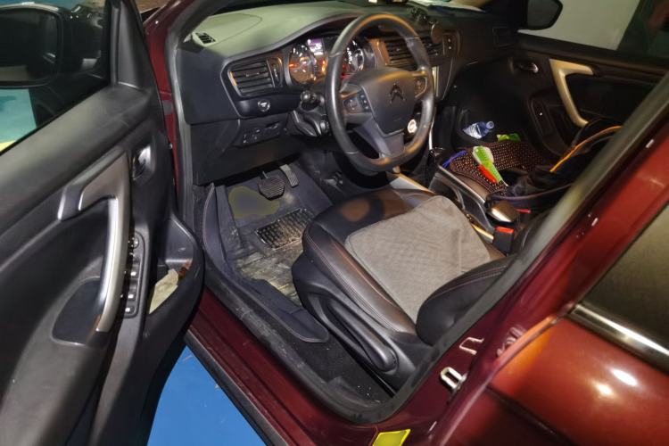 Used Citroen C3-XR 2015 1.6THP Automatic Smart Model Driver Seat