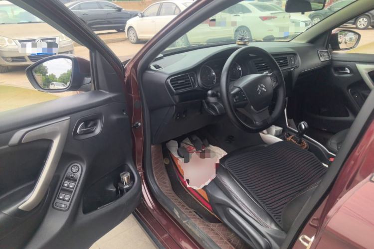 Used Citroen C3-XR 2015 1.6L Manual Pioneer Model Driver Seat