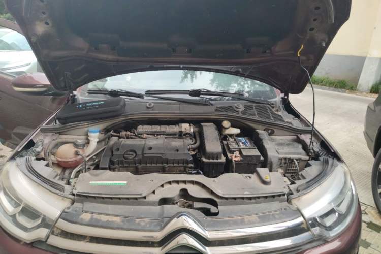 Used Citroen C3-XR 2015 1.6L Manual Pioneer Model Engine Bay