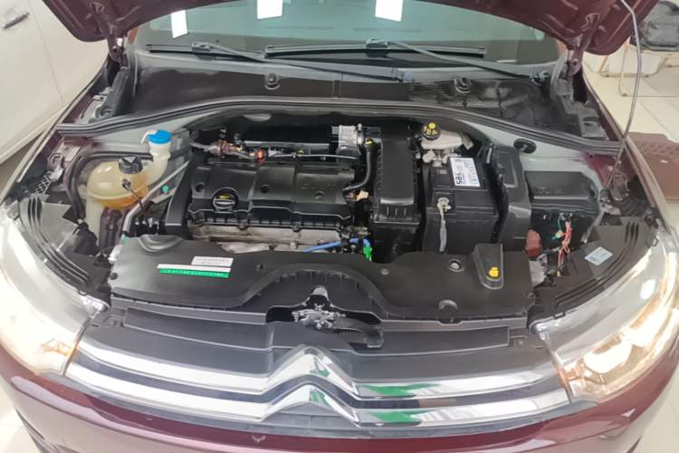 Used Citroen C3-XR 2015 1.6L Automatic Pioneer Model Engine Bay