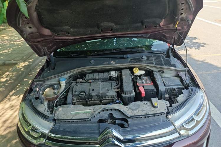 Used Citroen C3-XR 2015 1.6L Automatic Pioneer Model Engine Bay