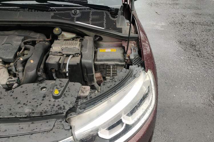 Used Citroen C3-XR 2015 1.6THP Automatic Pioneer Model Engine Bay Left
