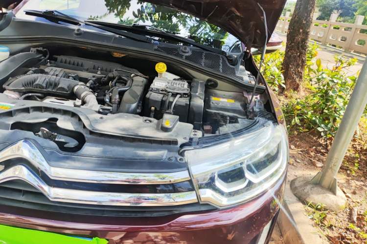 Used Citroen C3-XR 2015 1.6THP Automatic Smart Model Engine Bay Left