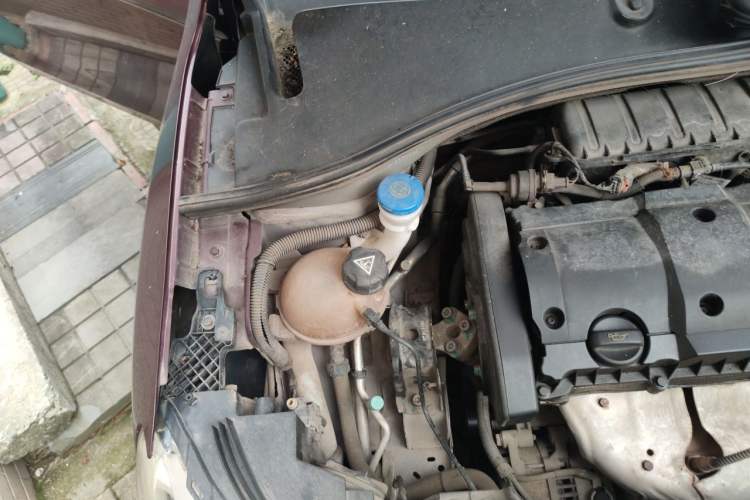 Used Citroen C3-XR 2015 1.6L Manual Pioneer Model Engine Bay Right
