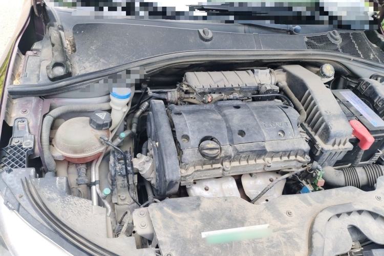 Used Citroen C3-XR 2015 1.6L Automatic Smart Version Engine Bay Right