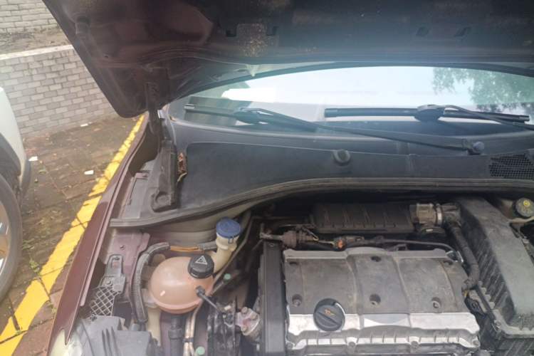 Used Citroen C3-XR 2015 1.6L Automatic Pioneer Model Engine Bay Right