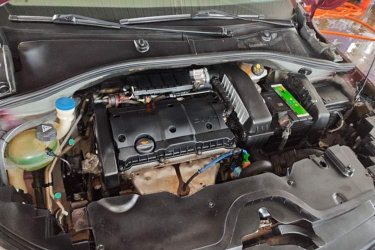 Used Citroen C3-XR 2015 1.6L Manual Pioneer Model Engine Bay